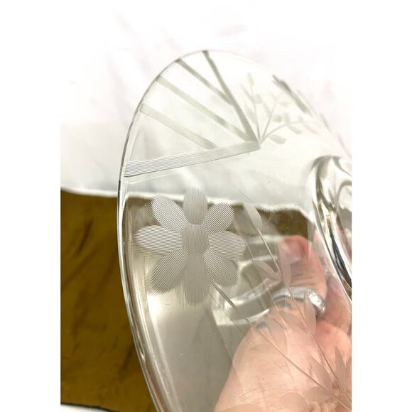VTG Etched Clear Crystal Center Handle Tray Plate with Etched Flowers 10.5" - Picture 16 of 16